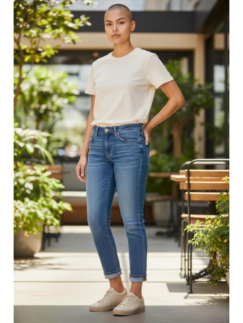 7 For All Mankind 'The Skinny Crop and Roll' Jeans